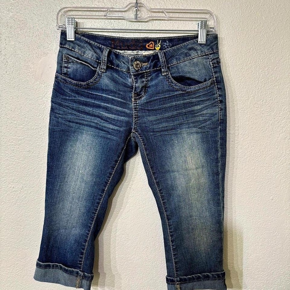 Mudd navy blue capri jeans